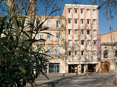 Icare Hotell