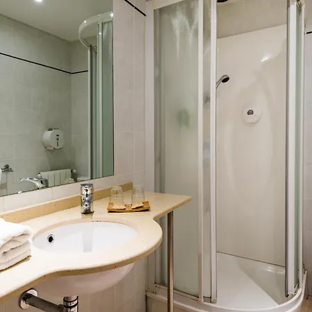 Hotel Icare 2*